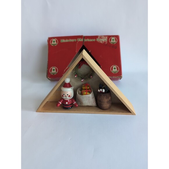 Vintage Commodore Wood Miniature Christmas Triangle House Diorama Wall Decor - Picture 1 of 9